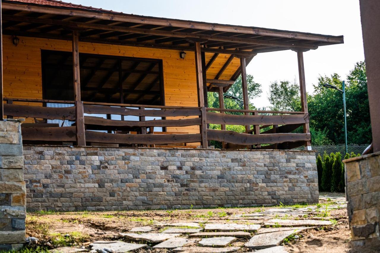 Етно Комплекс "Поп Грую Бански" Banya  Extérieur photo