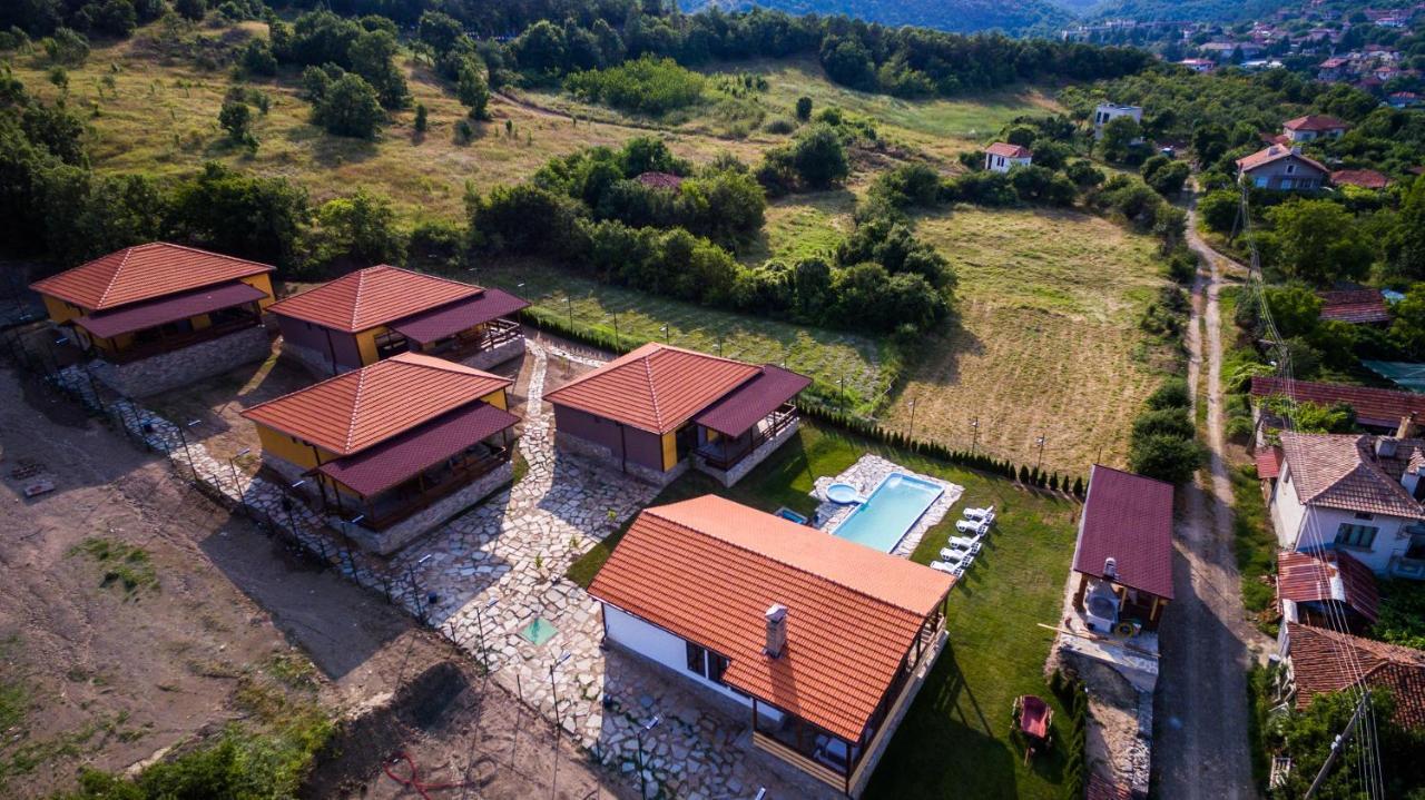 Етно Комплекс "Поп Грую Бански" Banya  Extérieur photo