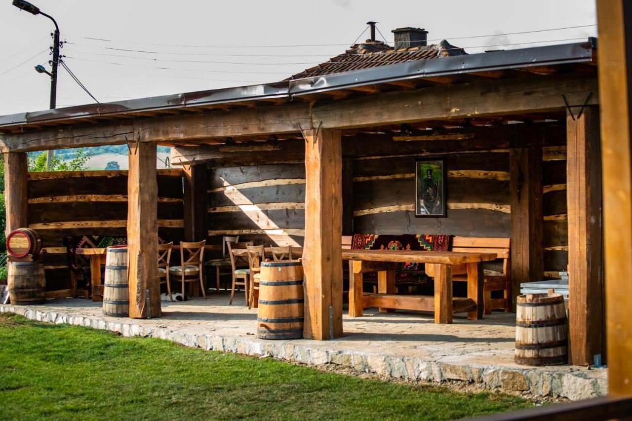 Етно Комплекс "Поп Грую Бански" Banya  Extérieur photo