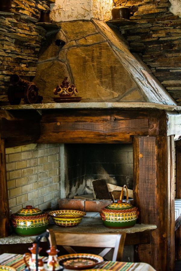 Етно Комплекс "Поп Грую Бански" Banya  Extérieur photo