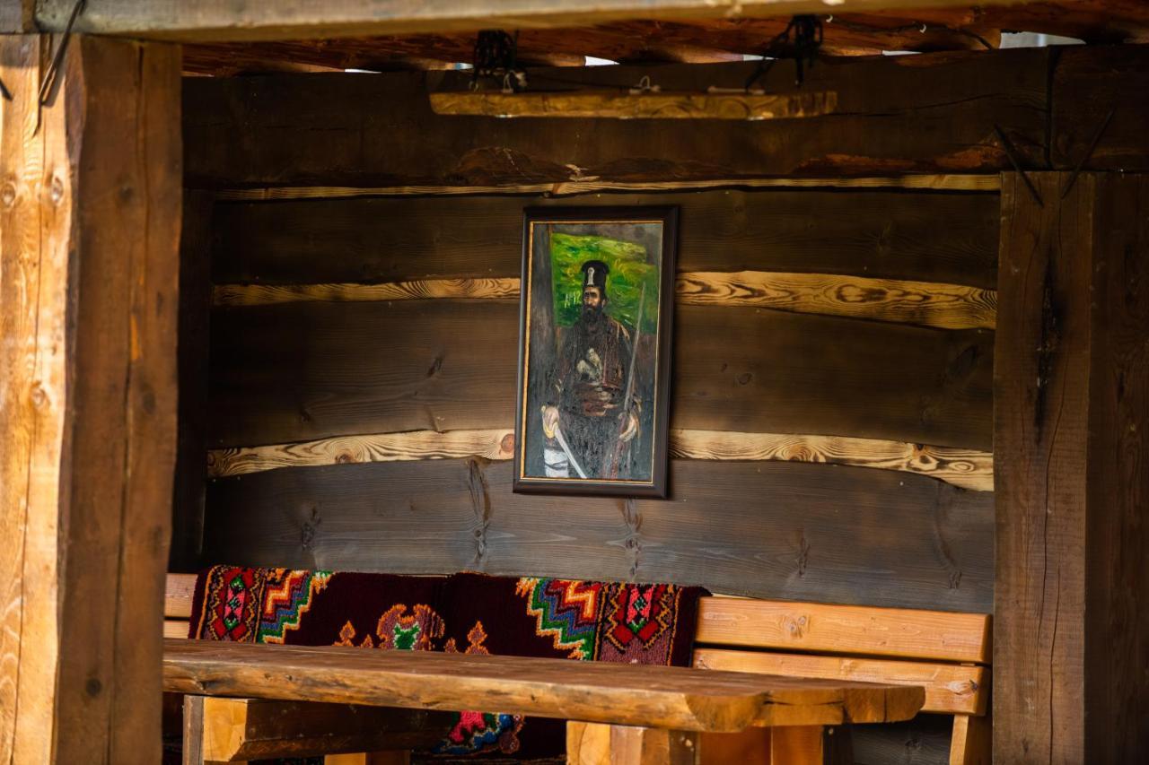Етно Комплекс "Поп Грую Бански" Banya  Extérieur photo