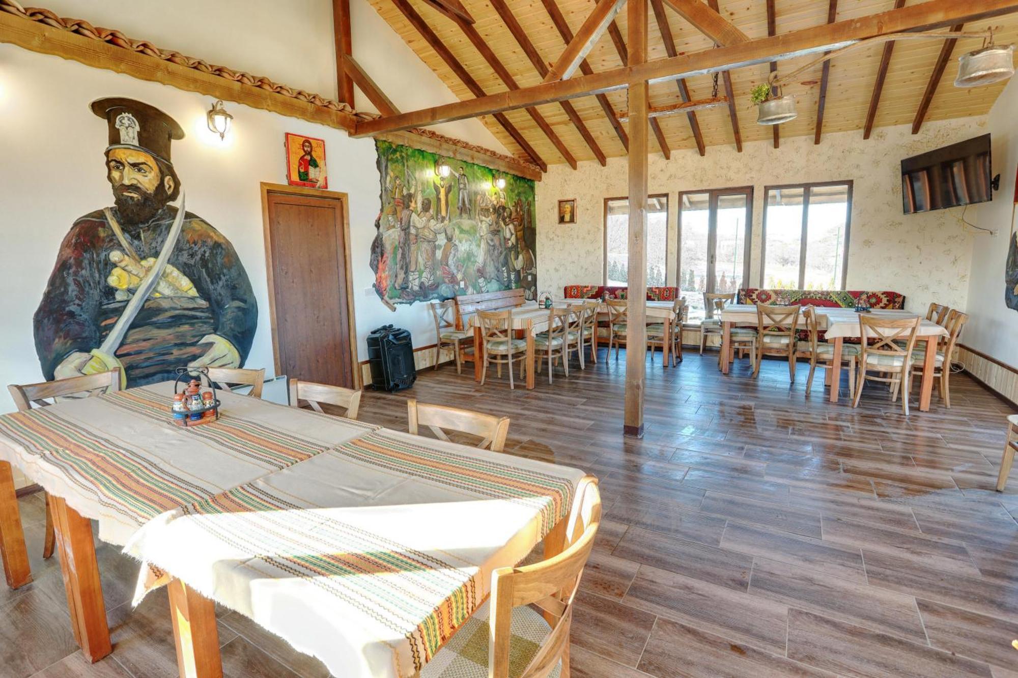 Етно Комплекс "Поп Грую Бански" Banya  Extérieur photo